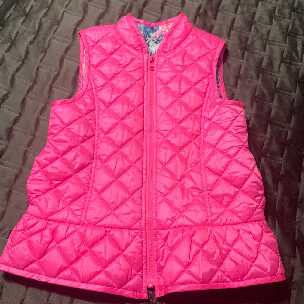 Excellent condition, like new. Lilly Pulitzer reversible vest